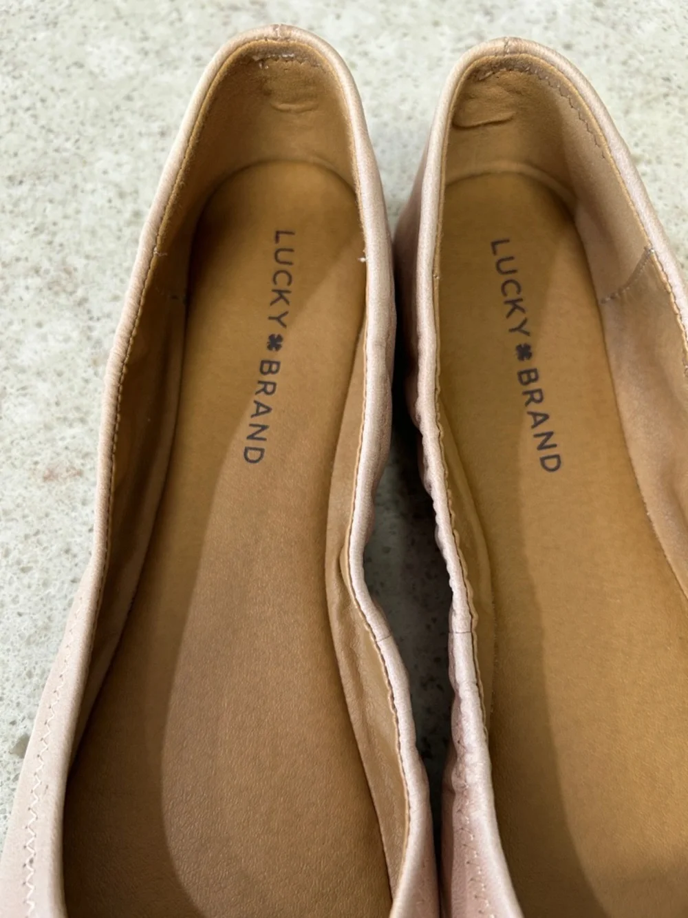 Lucky Brand Women's Pale Pink Ballet Flats - Picture 2 of 8